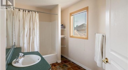 Residential - Single Family Home - Kelowna, Canada - Canada