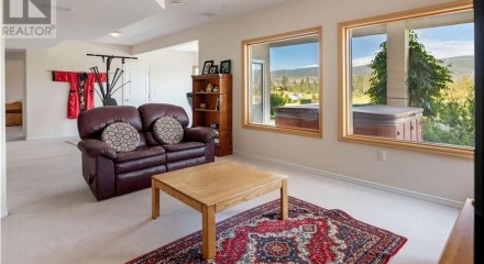 Residential - Single Family Home - Kelowna, Canada - Canada
