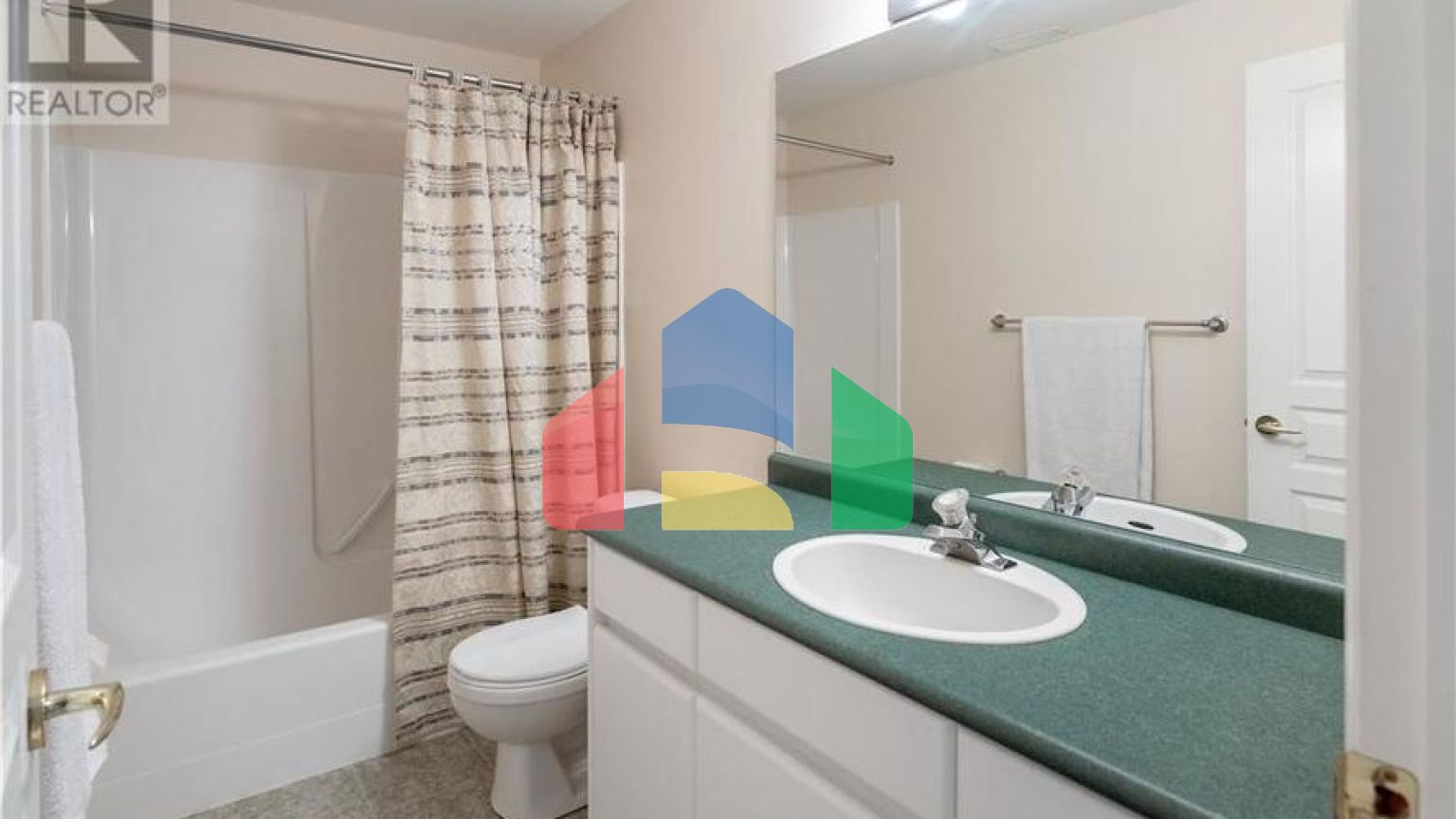 Residential - Single Family Home - Kelowna, Canada - Canada