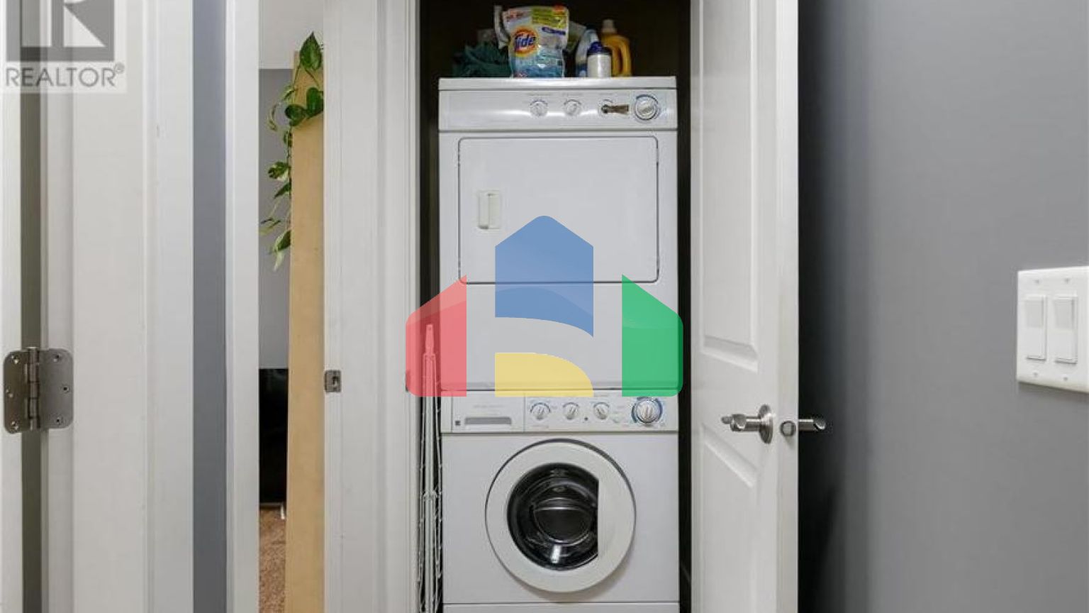 Residential - Condo/Apartment - Kelowna, Canada - Canada