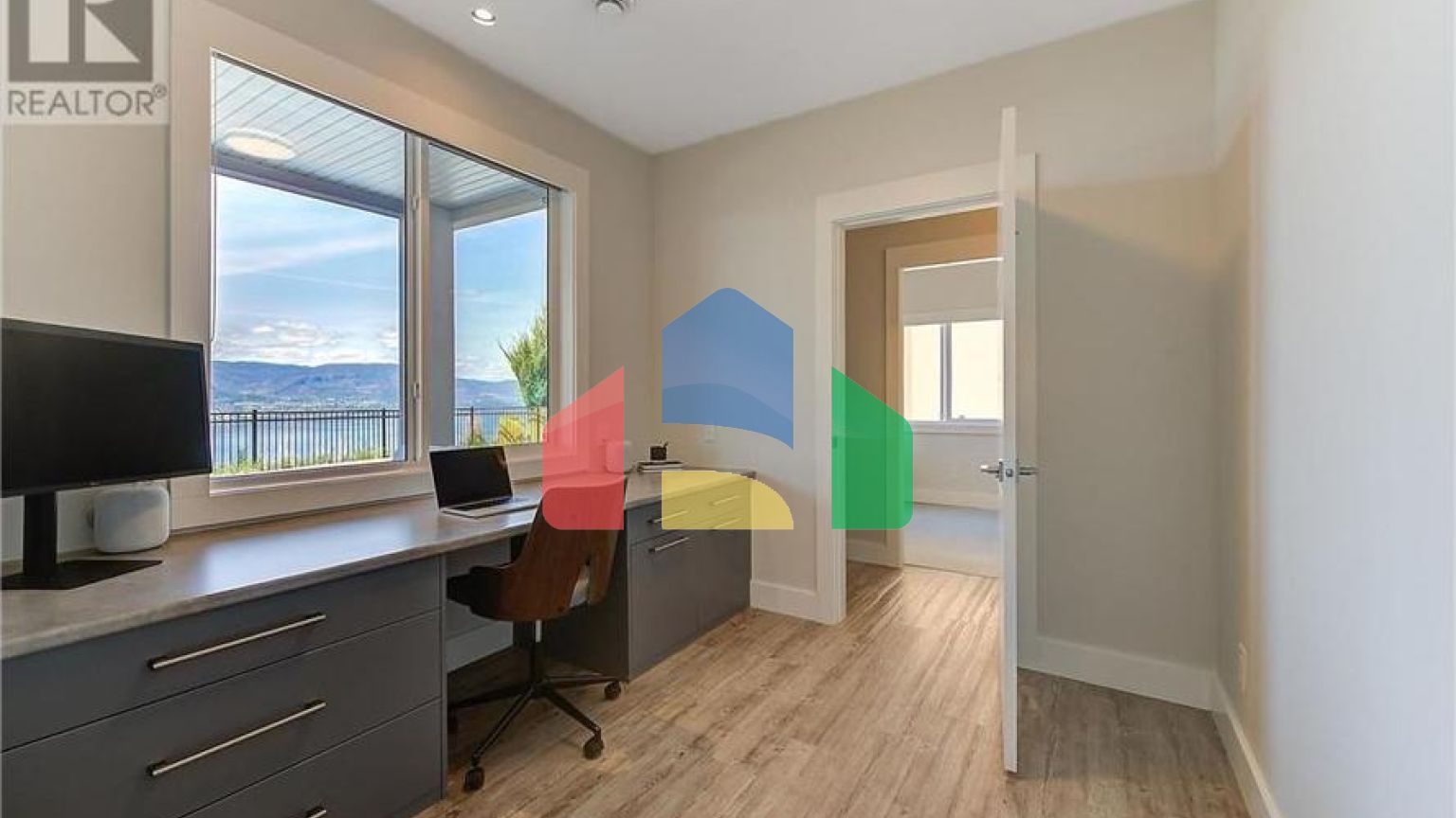 Residential - Single Family Home - Kelowna, Canada - Canada