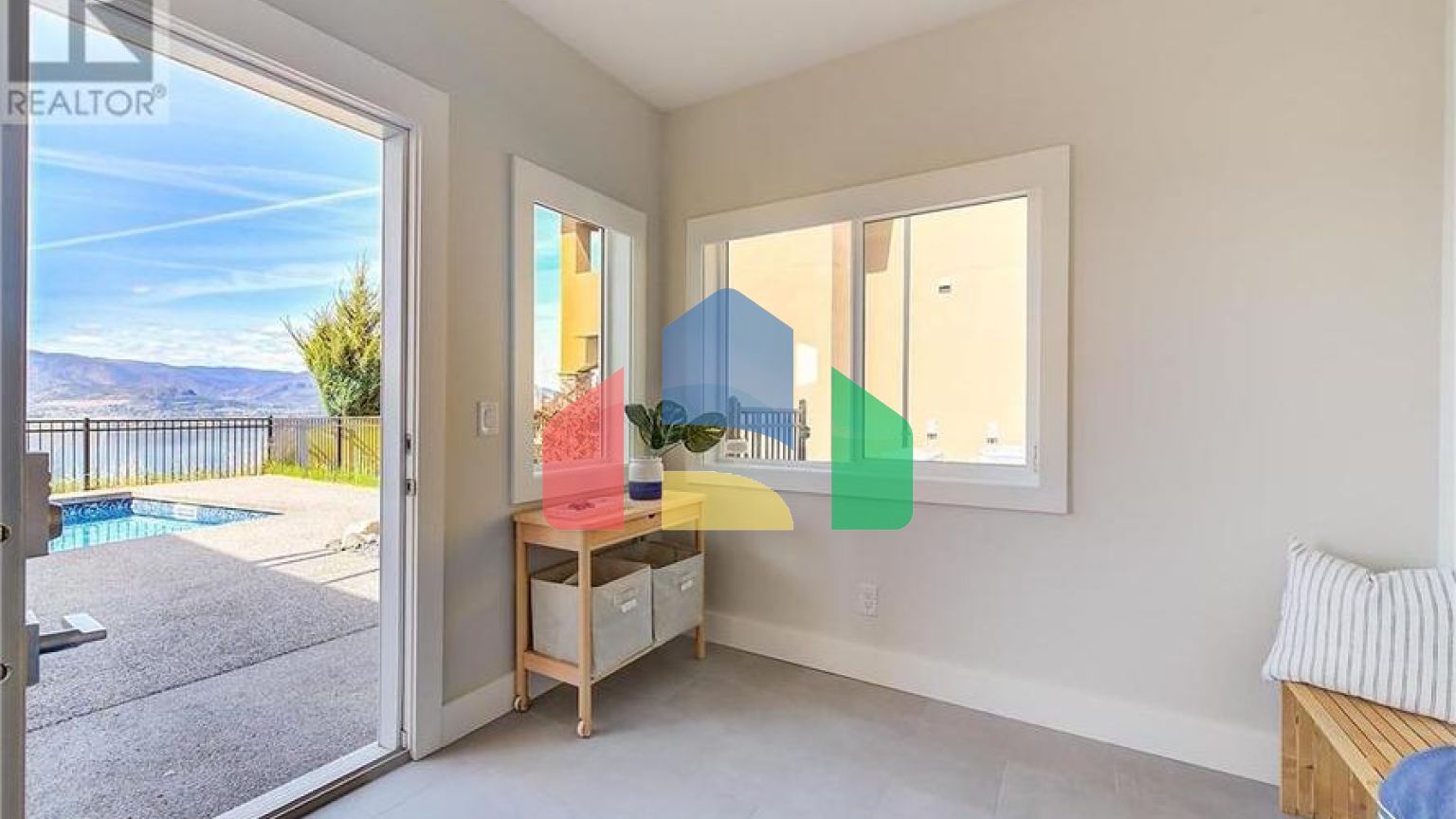 Residential - Single Family Home - Kelowna, Canada - Canada