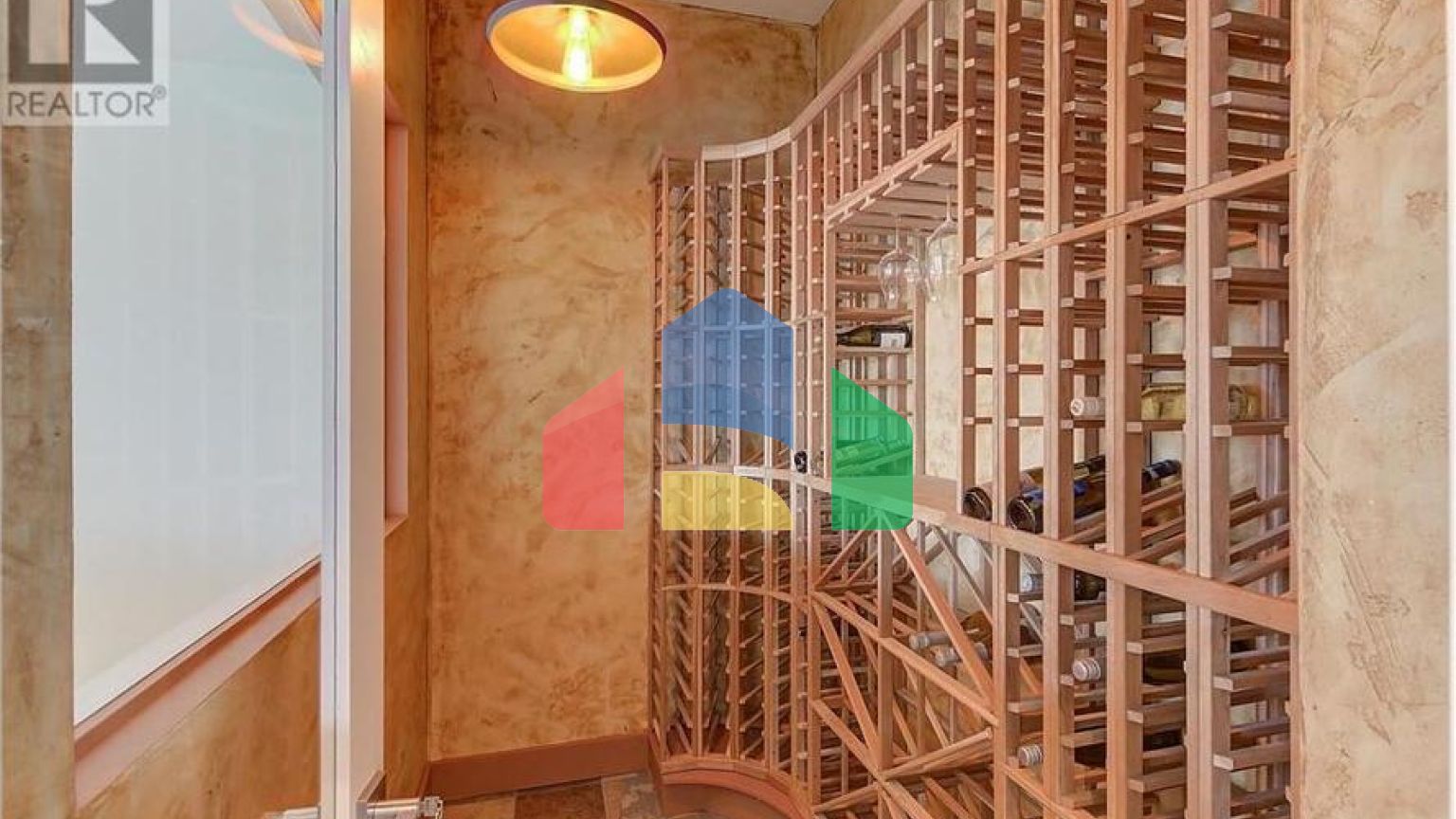 Residential - Single Family Home - Kelowna, Canada - Canada