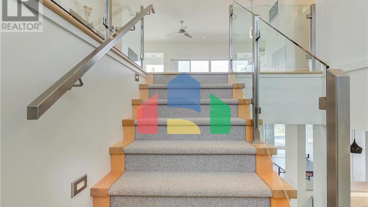 Residential - Single Family Home - Kelowna, Canada - Canada