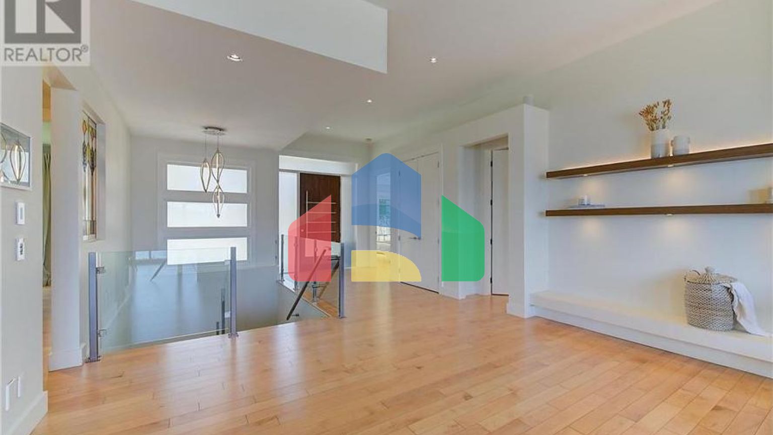 Residential - Single Family Home - Kelowna, Canada - Canada