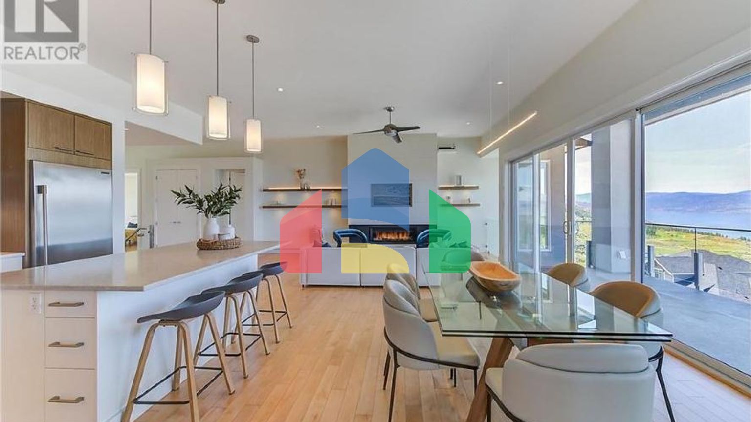 Residential - Single Family Home - Kelowna, Canada - Canada