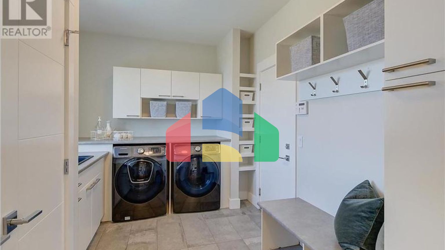 Residential - Single Family Home - Kelowna, Canada - Canada