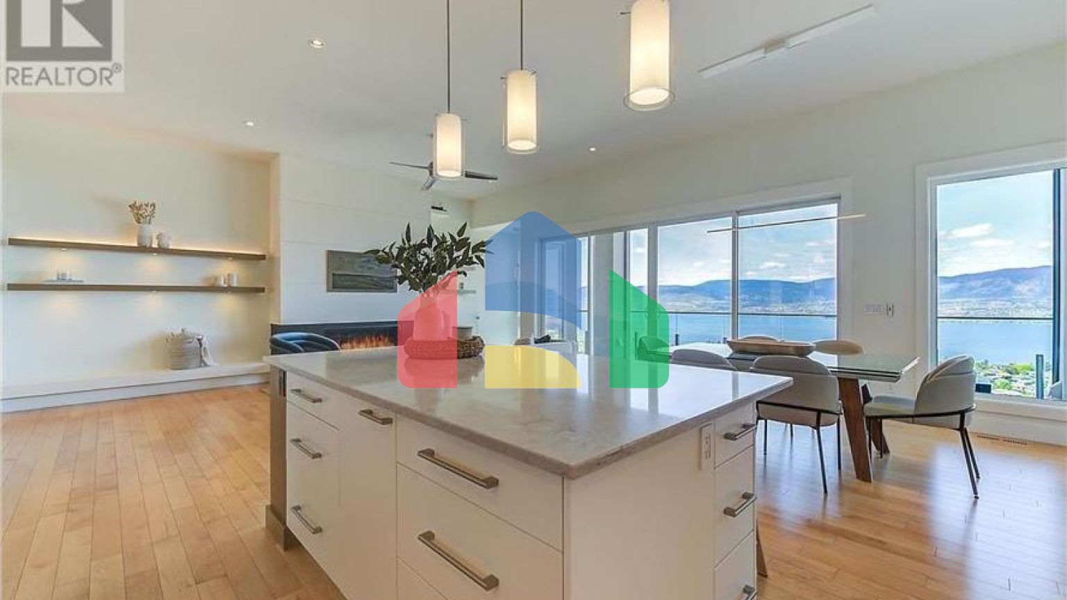 Residential - Single Family Home - Kelowna, Canada - Canada