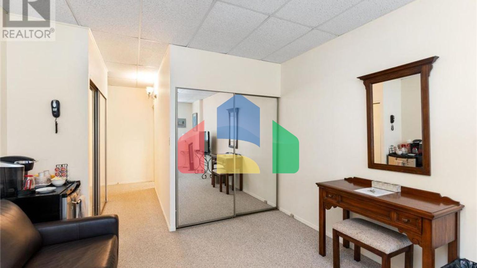 Residential - Condo/Apartment - Kingston, Canada - Canada