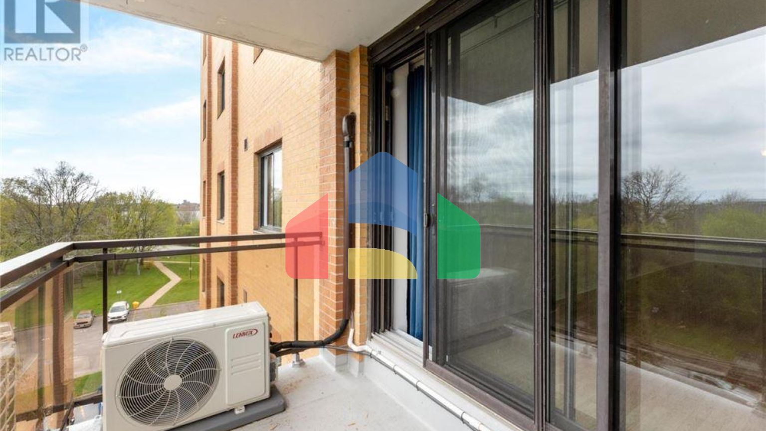 Residential - Condo/Apartment - Kingston, Canada - Canada