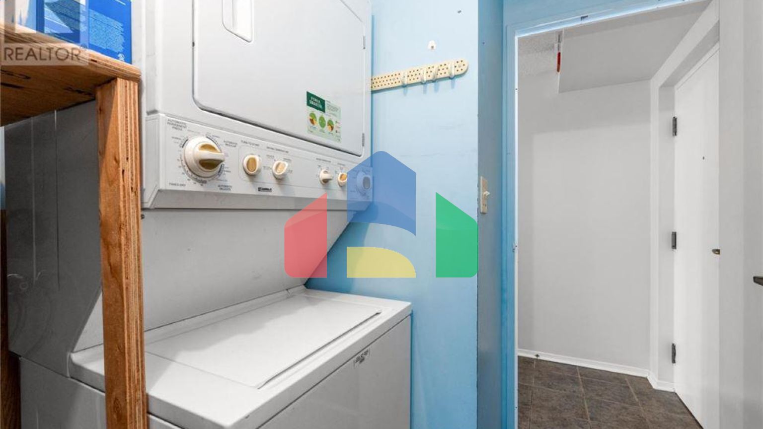 Residential - Condo/Apartment - Kingston, Canada - Canada