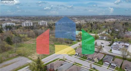 Residential - Single Family Home - Kingston, Canada - Canada