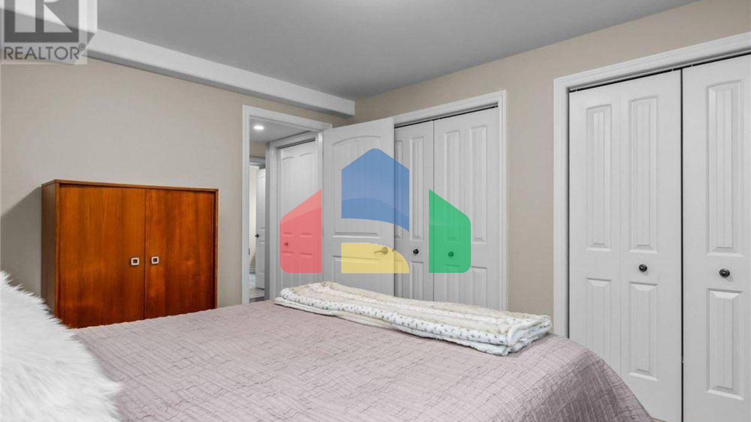 Residential - Single Family Home - Kingston, Canada - Canada