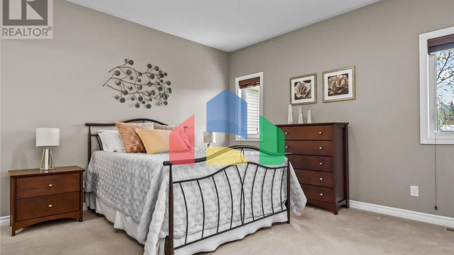 Residential - Single Family Home - Kingston, Canada - Canada