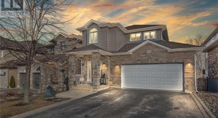 Residential - Single Family Home - Kingston, Canada - Canada