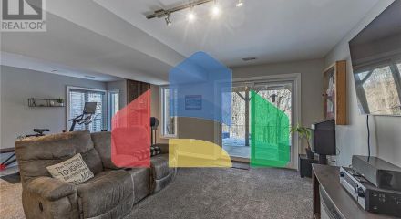 Residential - Single Family Home - Kingston, Canada - Canada