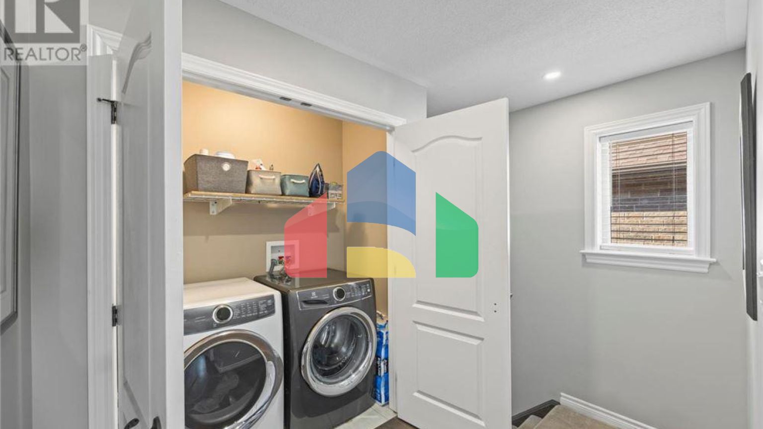 Residential - Single Family Home - Kingston, Canada - Canada