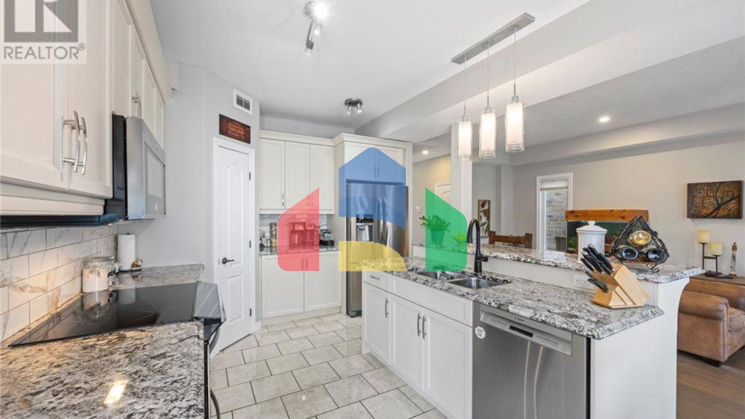 Residential - Single Family Home - Kingston, Canada - Canada