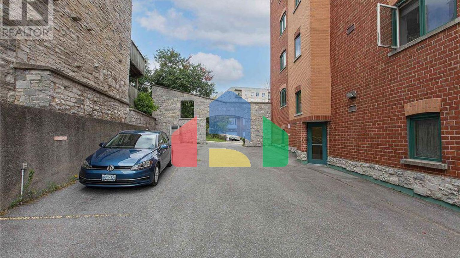 Residential - Condo/Apartment - Kingston, Canada - Canada