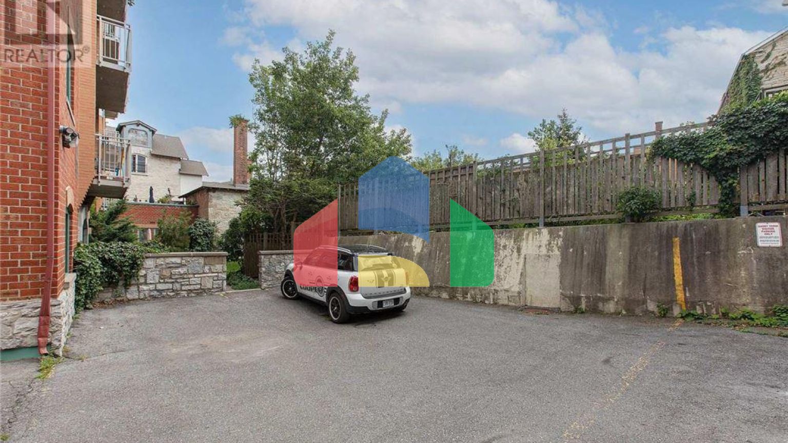 Residential - Condo/Apartment - Kingston, Canada - Canada