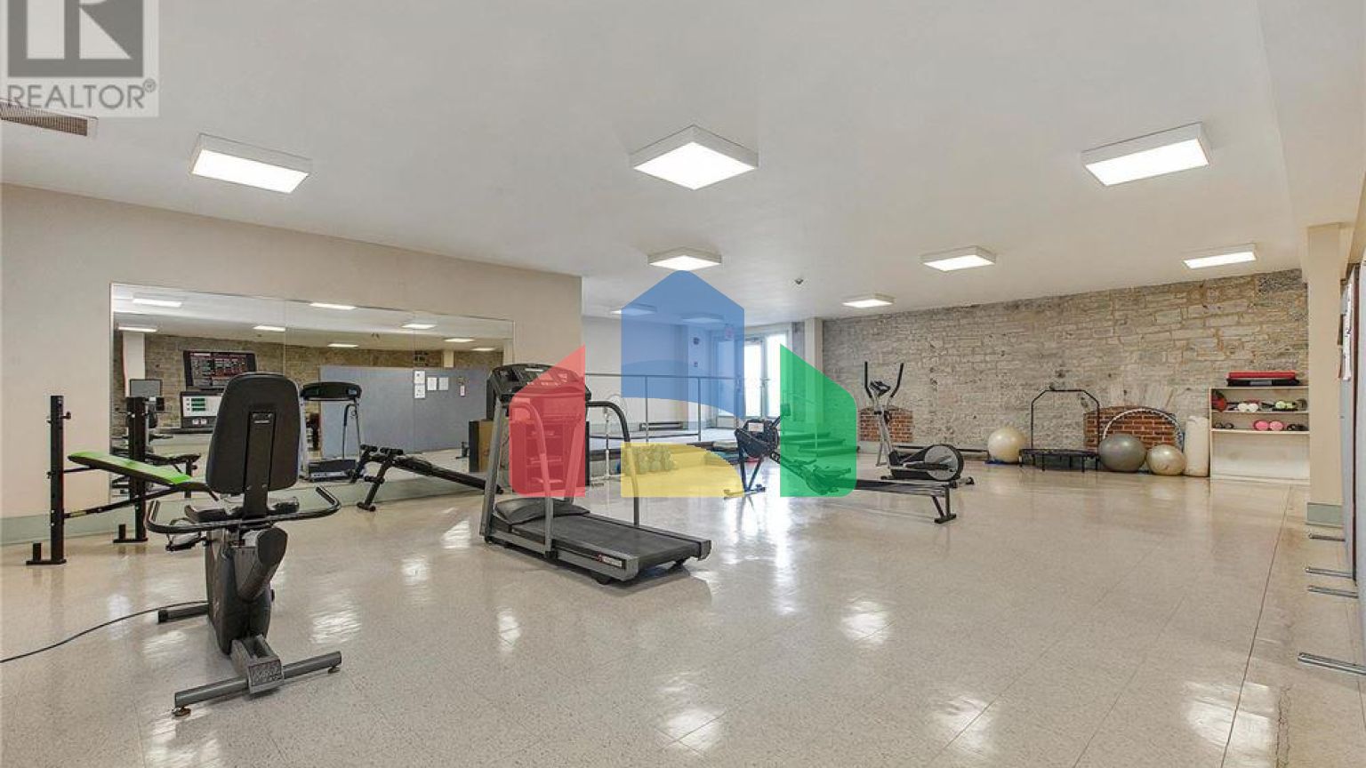 Residential - Condo/Apartment - Kingston, Canada - Canada