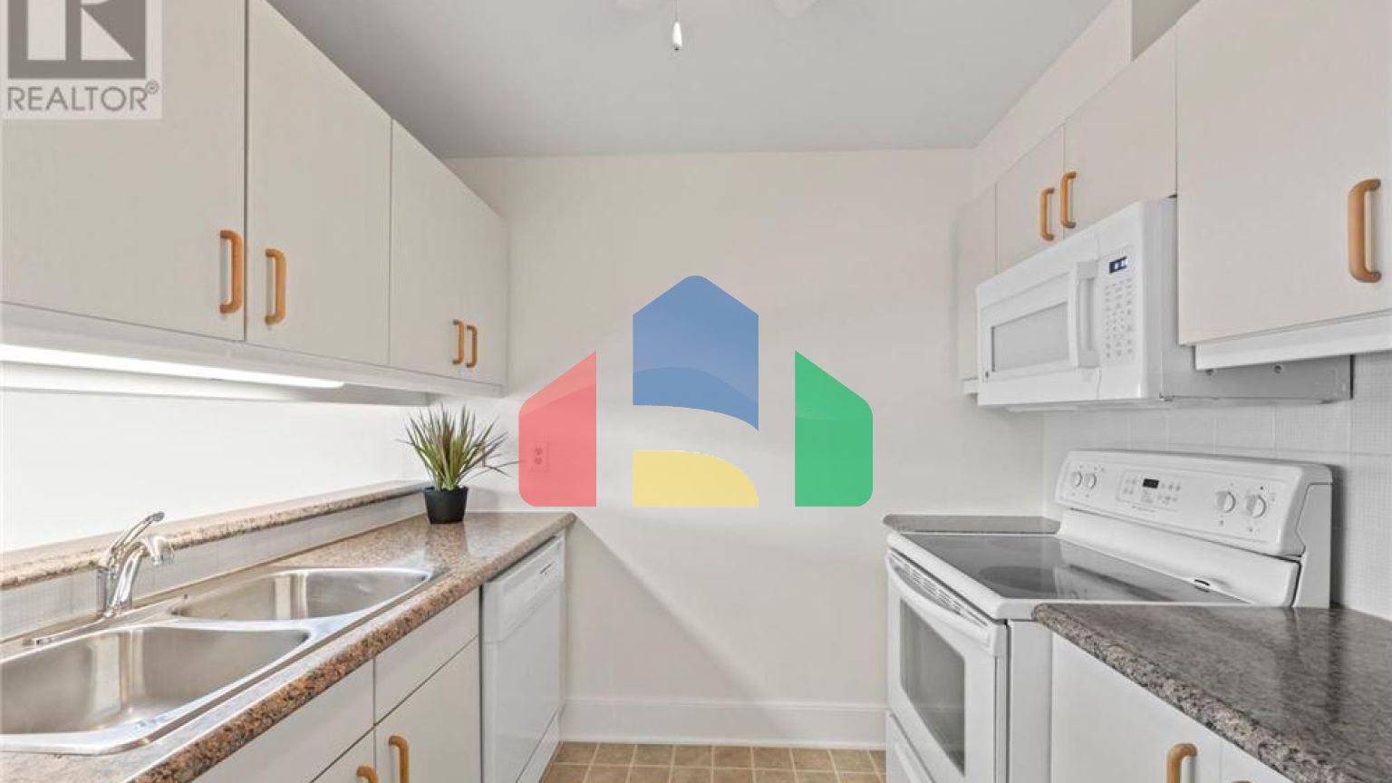 Residential - Condo/Apartment - Kingston, Canada - Canada