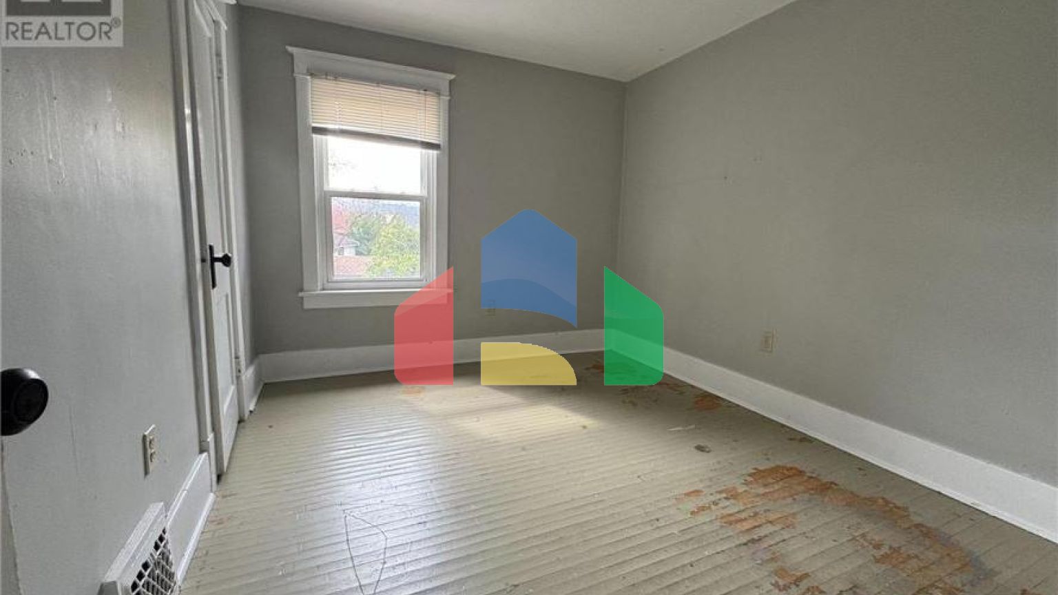 Residential - Single Family Home - Kingston, Canada - Canada