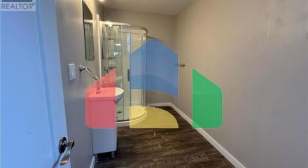 Residential - Single Family Home - Kingston, Canada - Canada