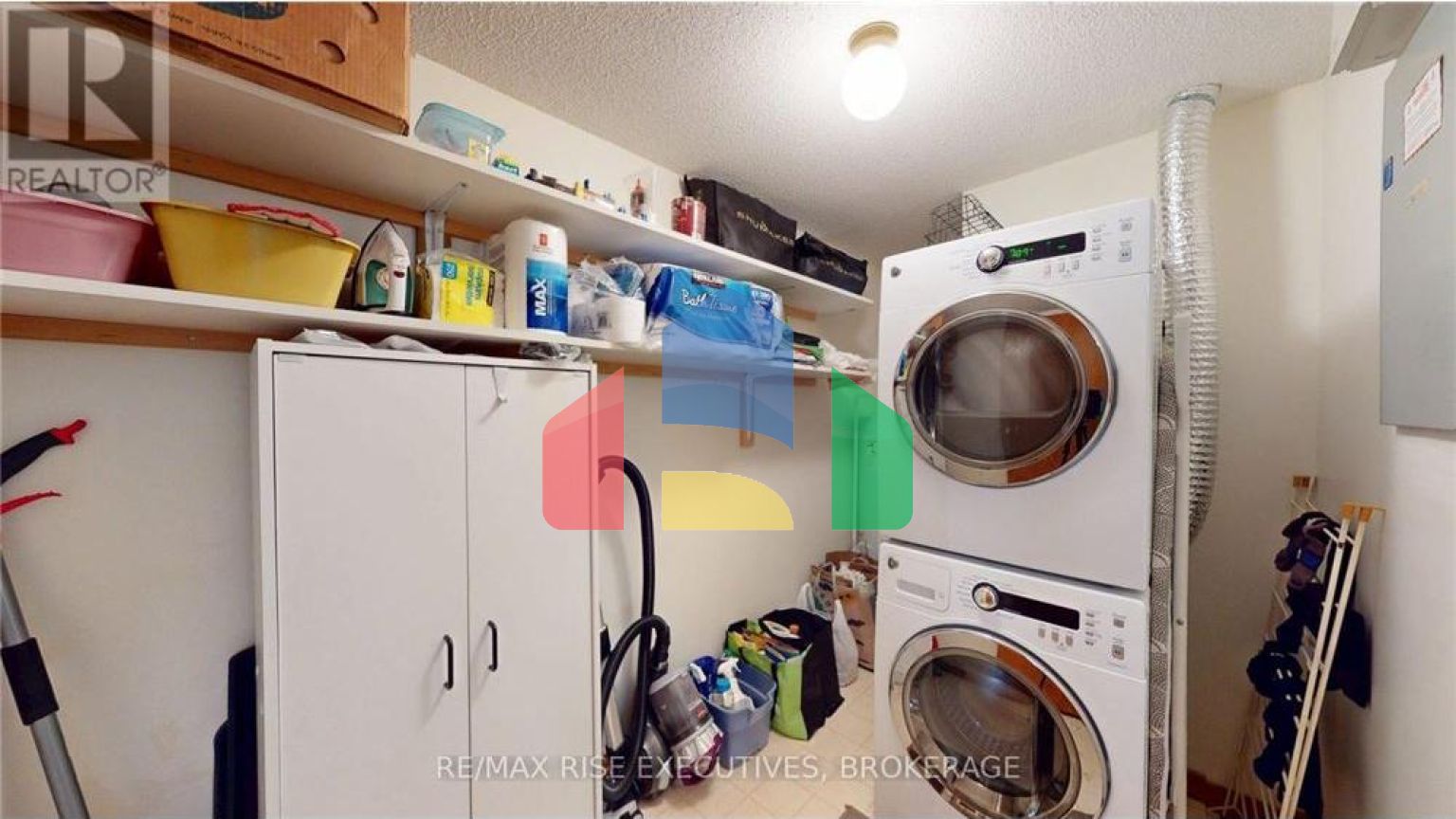 Residential - Condo/Apartment - Kingston, Canada - Canada