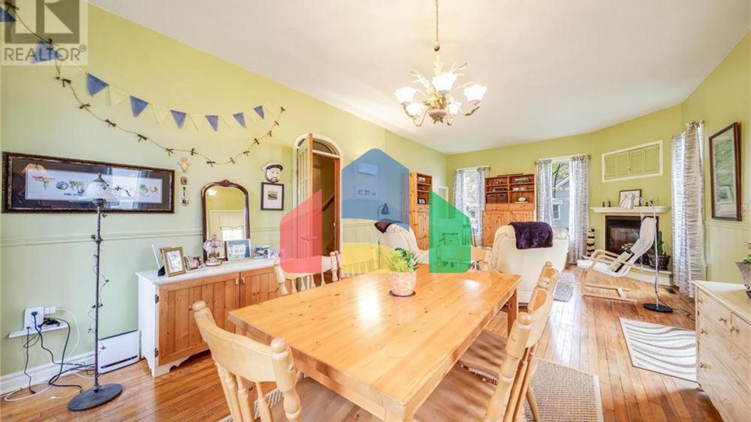 Residential - Single Family Home - Kingsville, Canada - Canada