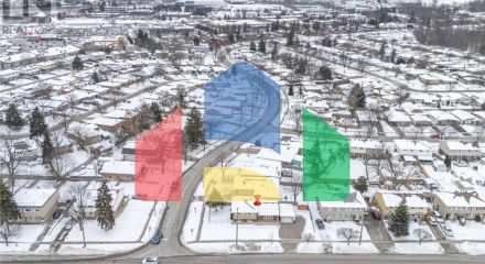 Residential - Single Family Home - Kitchener, Canada - Canada