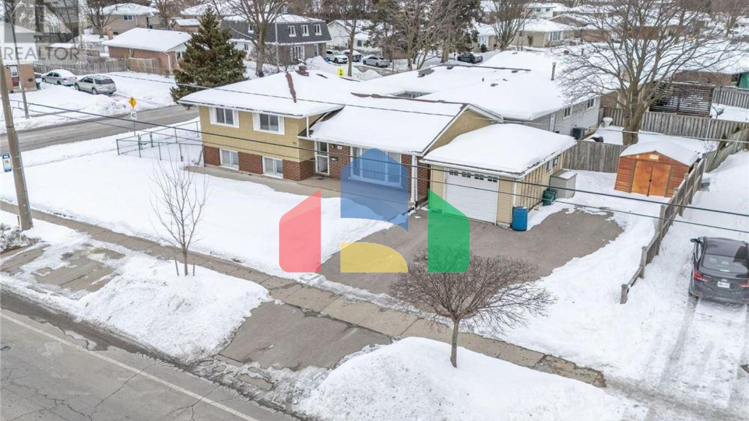 Residential - Single Family Home - Kitchener, Canada - Canada