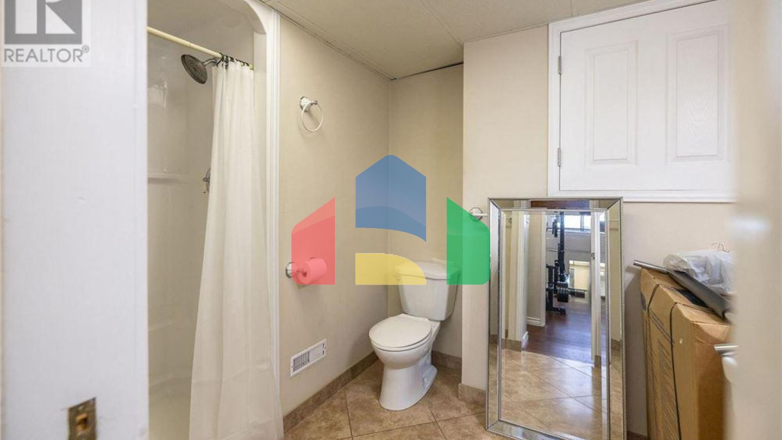 Residential - Single Family Home - Kitchener, Canada - Canada