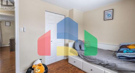 Residential - Single Family Home - Kitchener, Canada - Canada