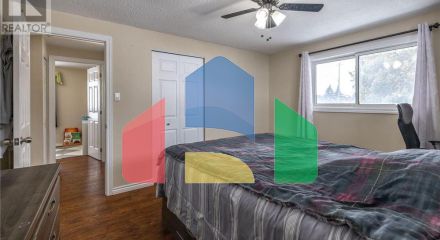 Residential - Single Family Home - Kitchener, Canada - Canada