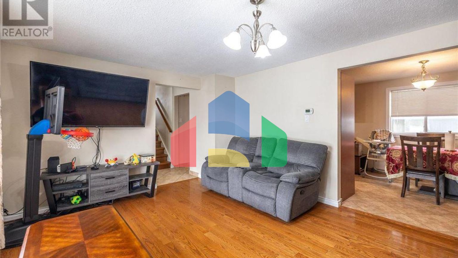 Residential - Single Family Home - Kitchener, Canada - Canada