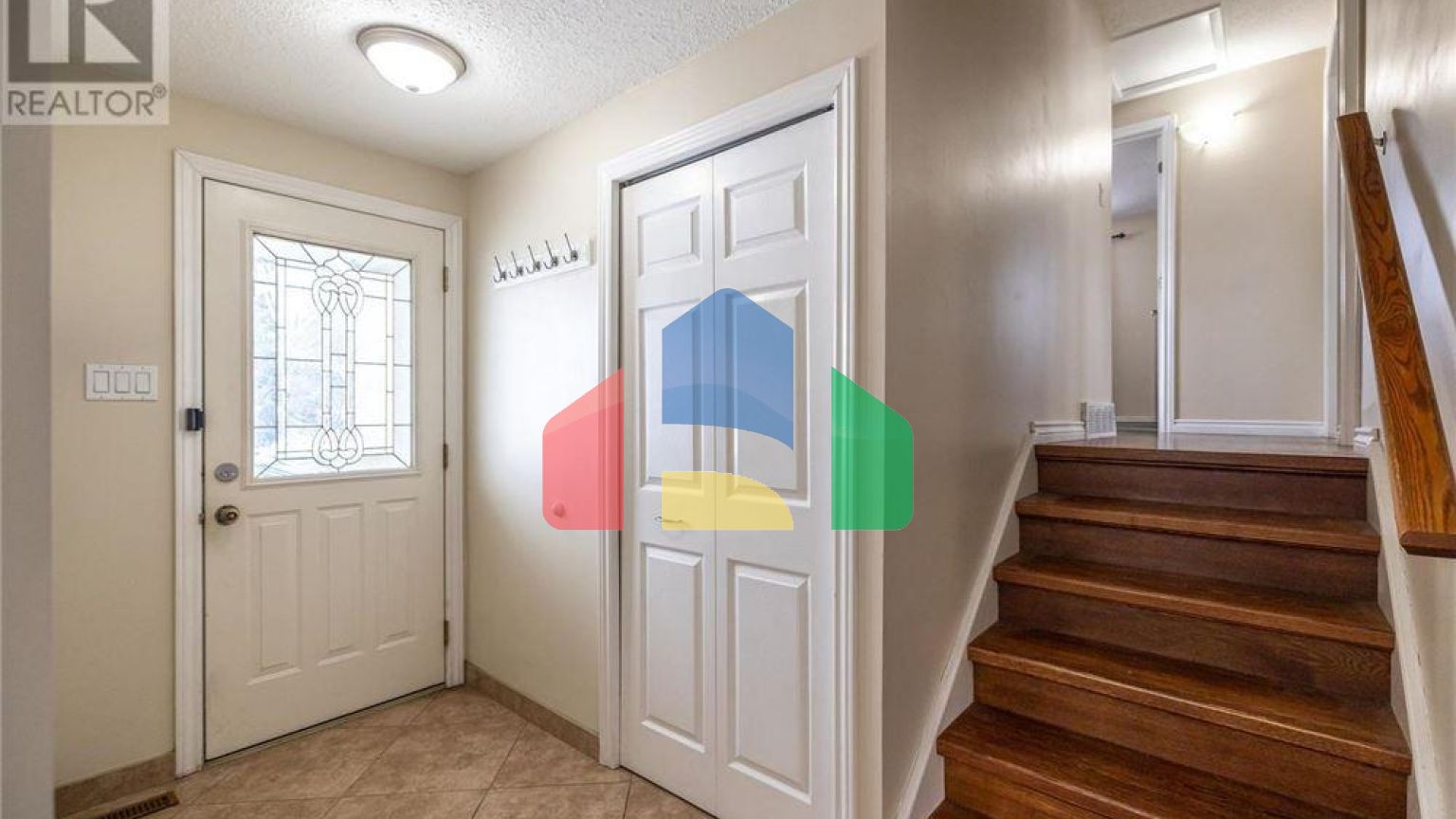 Residential - Single Family Home - Kitchener, Canada - Canada