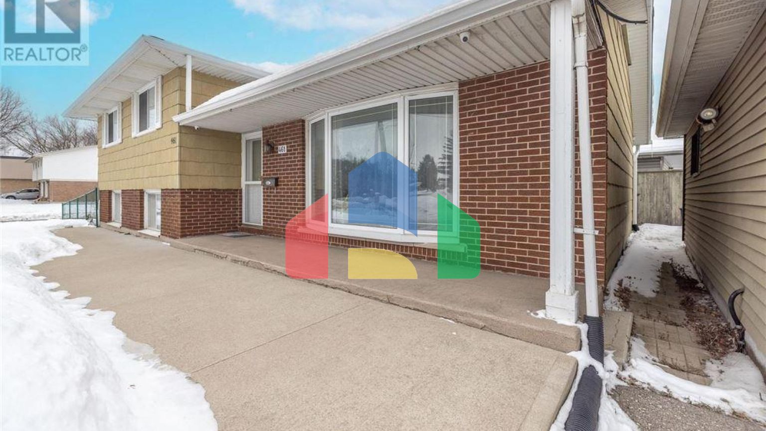 Residential - Single Family Home - Kitchener, Canada - Canada