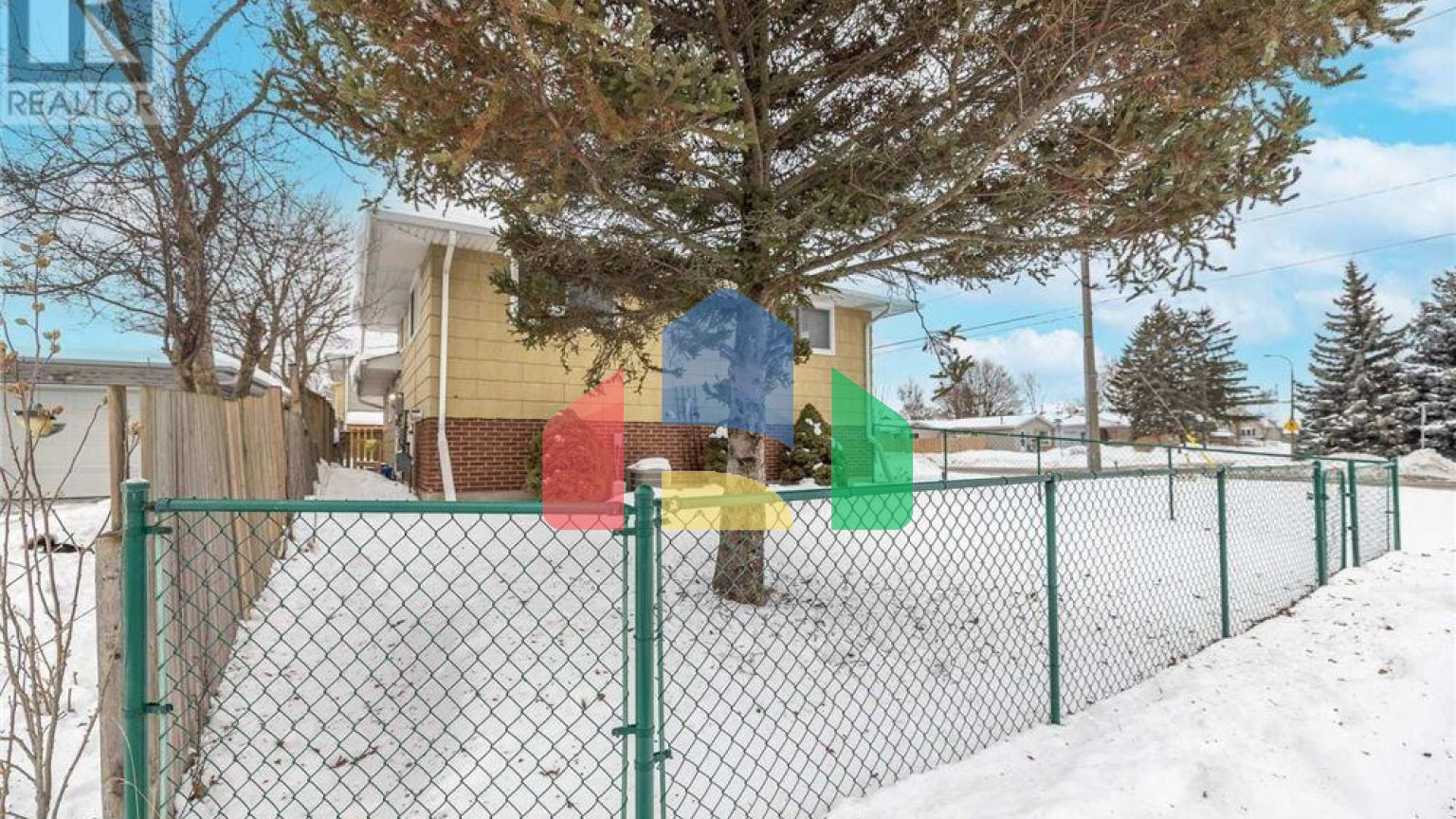 Residential - Single Family Home - Kitchener, Canada - Canada