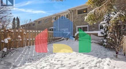 Residential - Single Family Home - Kitchener, Canada - Canada