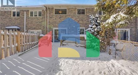 Residential - Single Family Home - Kitchener, Canada - Canada