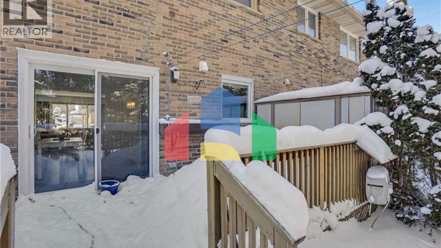 Residential - Single Family Home - Kitchener, Canada - Canada