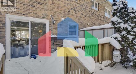 Residential - Single Family Home - Kitchener, Canada - Canada