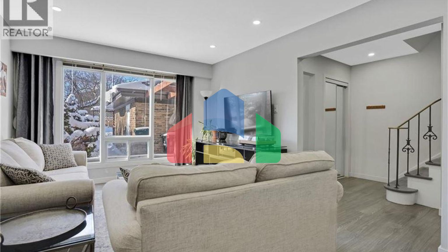 Residential - Single Family Home - Kitchener, Canada - Canada