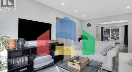 Residential - Single Family Home - Kitchener, Canada - Canada