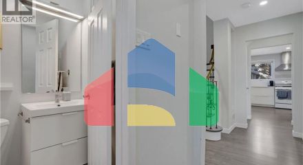 Residential - Single Family Home - Kitchener, Canada - Canada