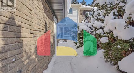 Residential - Single Family Home - Kitchener, Canada - Canada