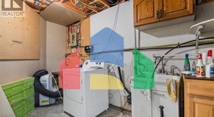 Residential - Single Family Home - Kitchener, Canada - Canada