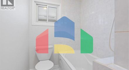 Residential - Single Family Home - Kitchener, Canada - Canada