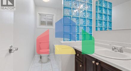 Residential - Single Family Home - Kitchener, Canada - Canada